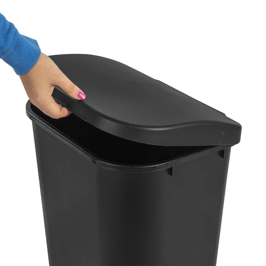 Sterilite 1075 11.3 Gallon / 43 Liter LiftTop Wastebasket – White / Black - Image 13