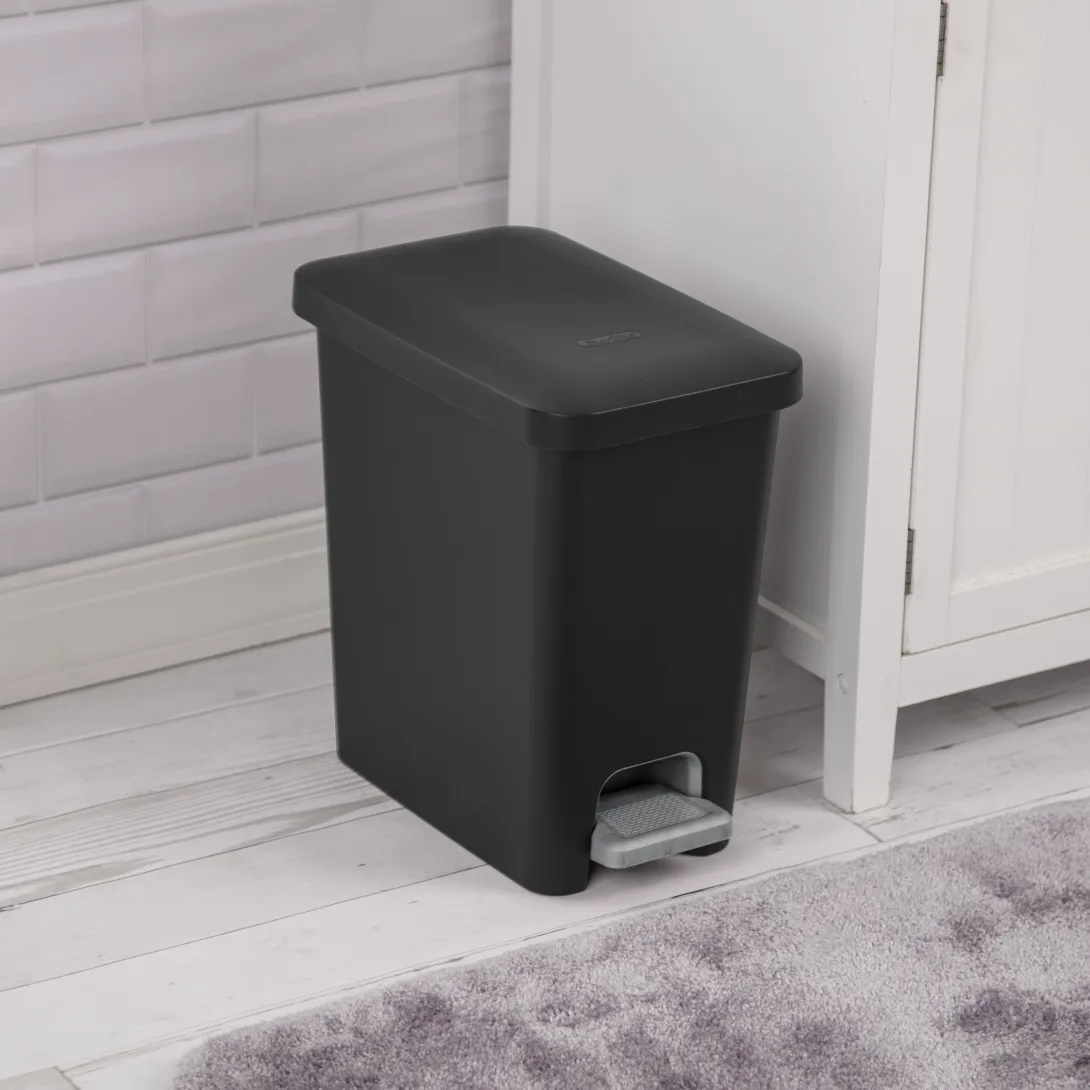 Sterilite 1061 2.7 Gallon / 10.2 Liter Rectangular StepOn Wastebasket – Black / White with Titanium Pedal - Image 4