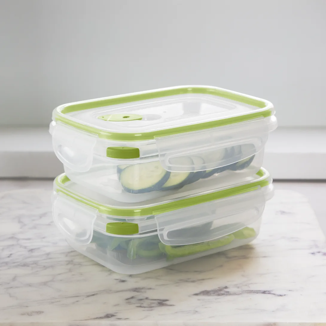 Sterilite 0311 Ultra•Seal™ 3.1 Cup Rectangular Food Storage Container – Clear with Green Accents - Image 3