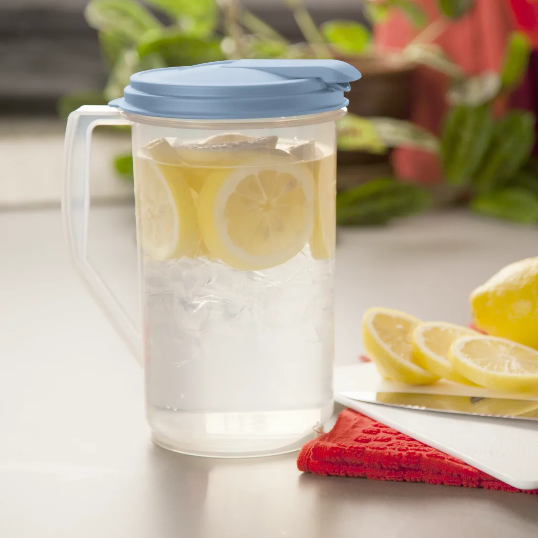 Sterilite 0488 1 Gallon Round Beverage Pitcher with Rotating Lid – Clear with White Cover - Image 4