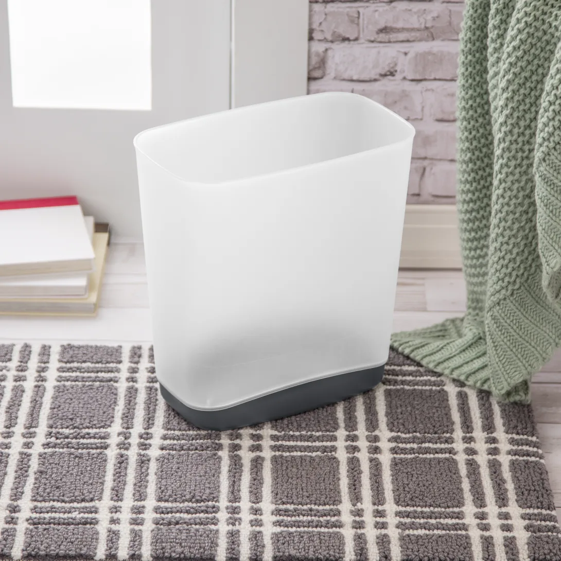 Sterilite 1039 3.3 Gallon / 12 Liter Slim Wastebasket – Clear with Flat Gray Base - Image 5