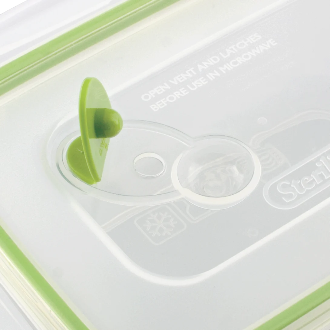 Sterilite 0311 Ultra•Seal™ 3.1 Cup Rectangular Food Storage Container – Clear with Green Accents - Image 6