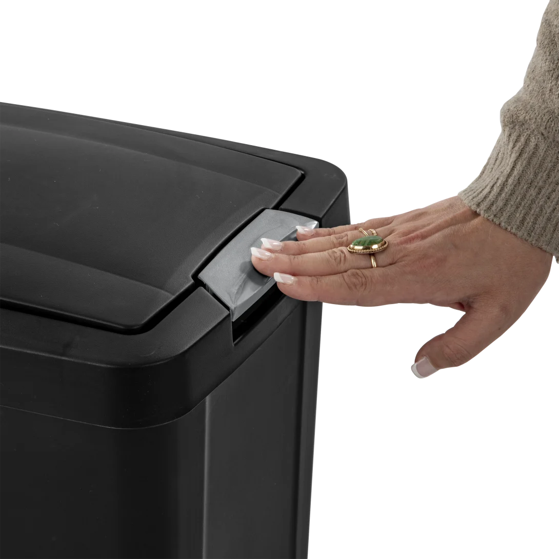 Sterilite 1043 7.5 Gallon / 28 Liter TouchTop Wastebasket β Black / White with Titanium Latch - Image 7