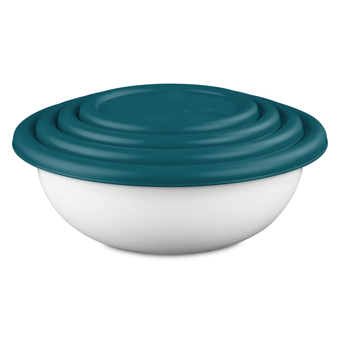 Sterilite 0747 8-Piece Covered Bowl Set – White Bowls with Washed Blue & Corsair Blue Lids - Image 9
