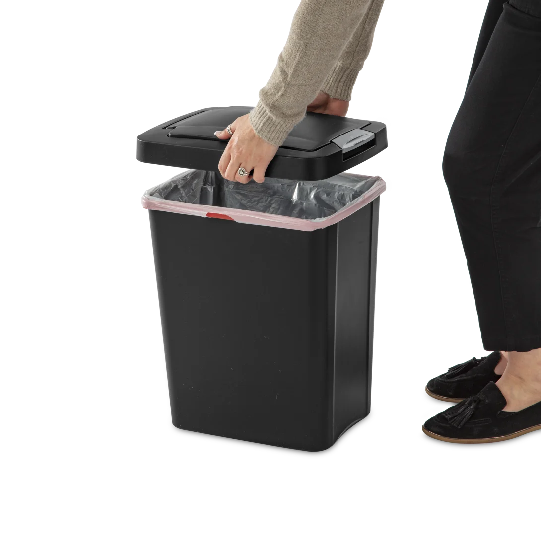 Sterilite 1043 7.5 Gallon / 28 Liter TouchTop Wastebasket β Black / White with Titanium Latch - Image 9