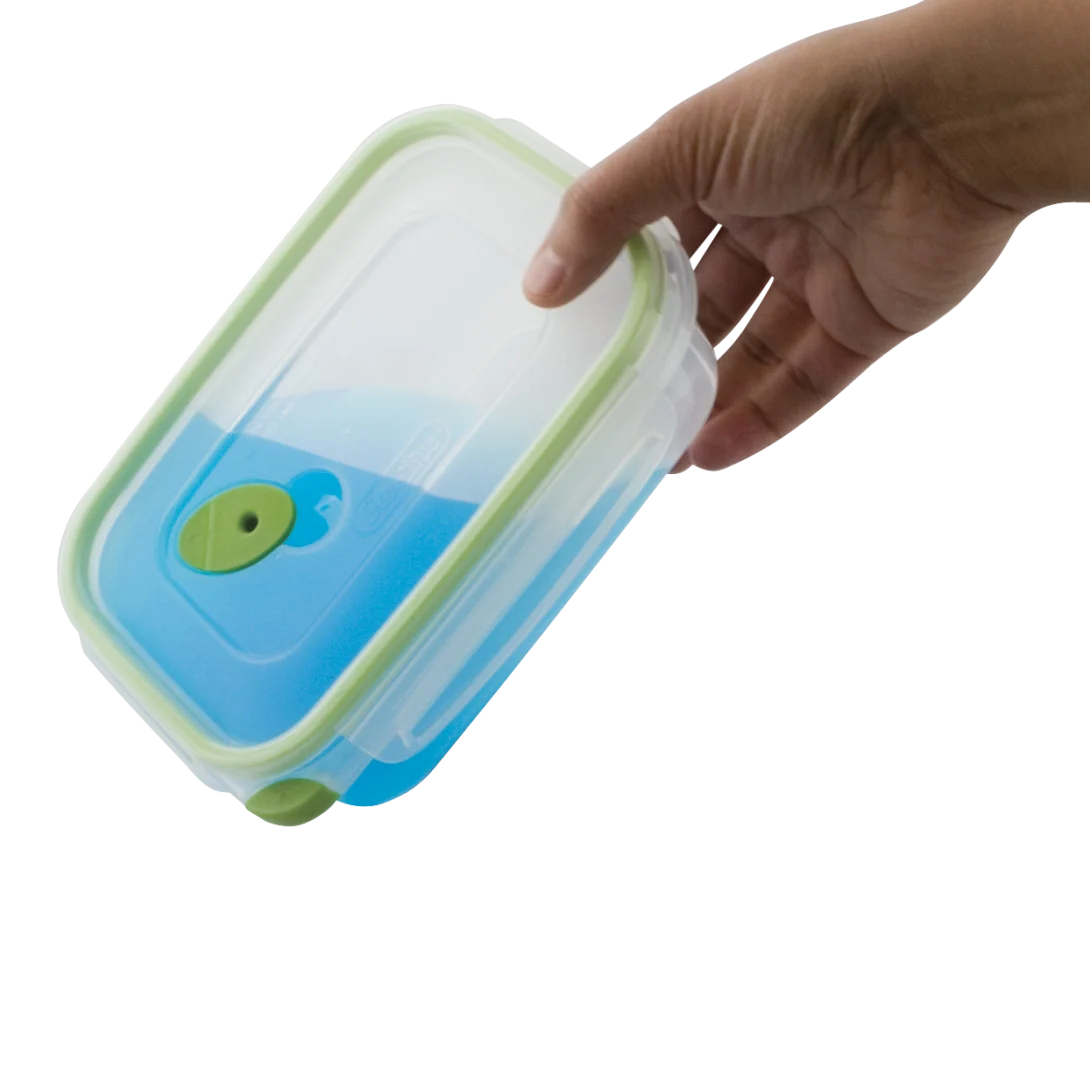 Sterilite 0311 Ultra•Seal™ 3.1 Cup Rectangular Food Storage Container – Clear with Green Accents - Image 9