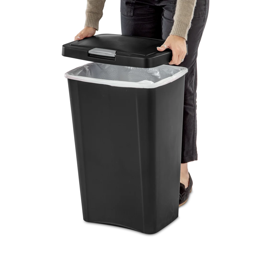 Sterilite 1045 13 Gallon / 49 Liter TouchTop Wastebasket – White / Black with Titanium Latch - Image 18