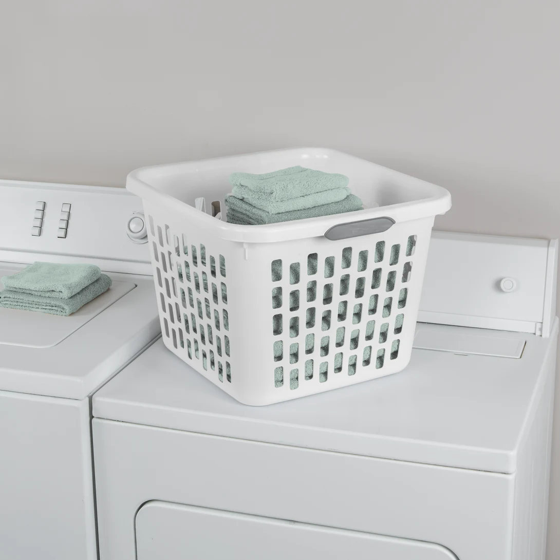 Sterilite 1204 1.5 Bushel / 53 Liter Ultra Laundry Basket – Mindful Mint / White - Image 10