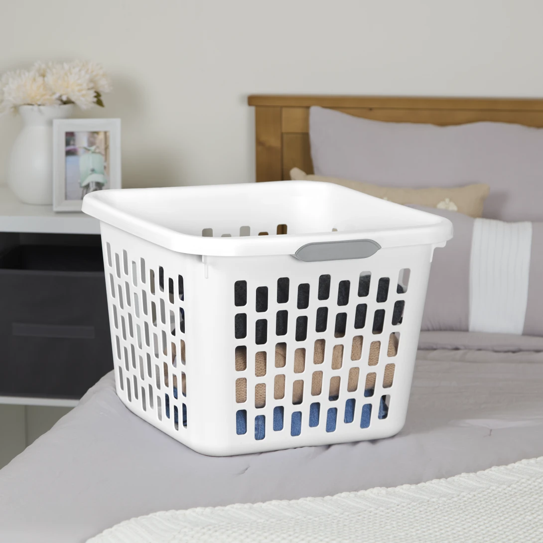Sterilite 1204 1.5 Bushel / 53 Liter Ultra Laundry Basket – Mindful Mint / White - Image 12