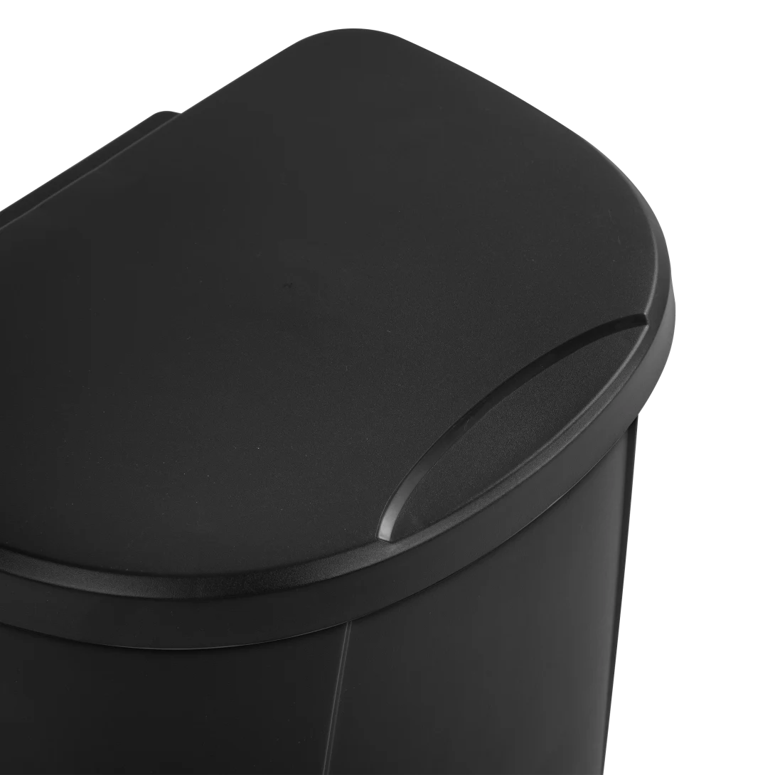 Sterilite 1094 6.6 Gallon / 25 Liter StepOn Wastebasket – White / Black with Titanium Pedal - Image 13