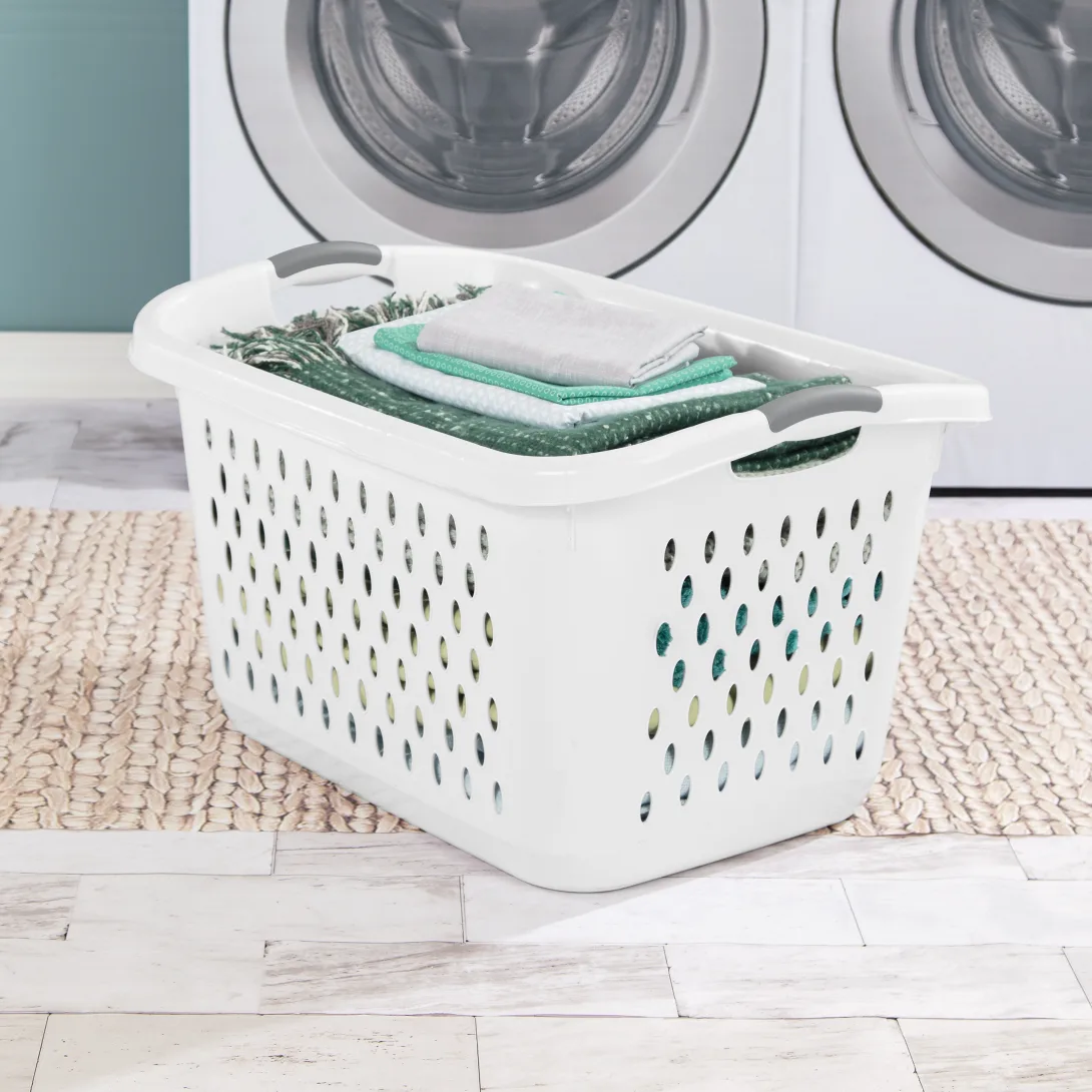 Sterilite 1203 2.7 Bushel / 95 Liter Ultra Laundry Basket – White with Titanium Inserts - Image 3