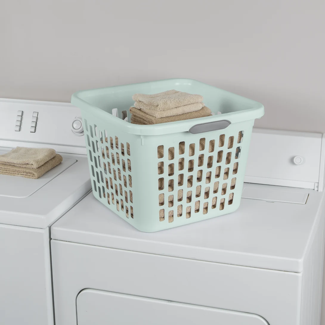 Sterilite 1204 1.5 Bushel / 53 Liter Ultra Laundry Basket – Mindful Mint / White - Image 3