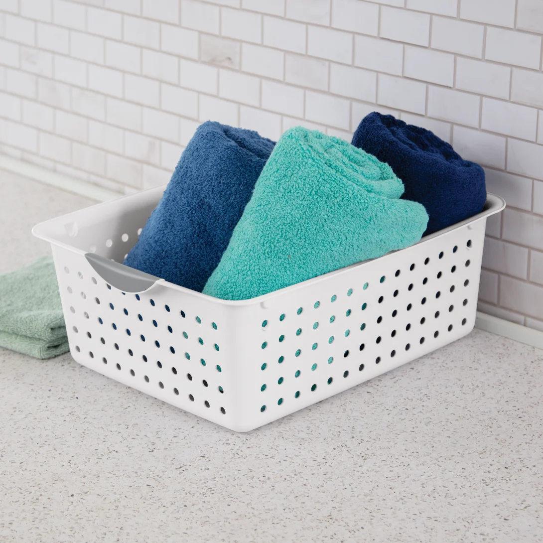 Sterilite 1626 Large Ultra Basket – White Basket with Titanium Contoured Handles - Image 3