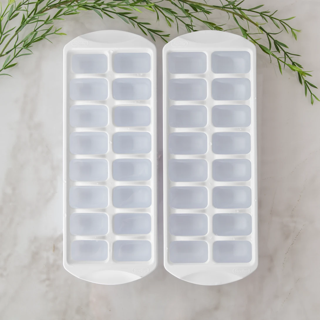 Sterilite 7240 Stacking Ice Cube Tray – Stackable Plastic Ice Mold Tray in White - Image 4